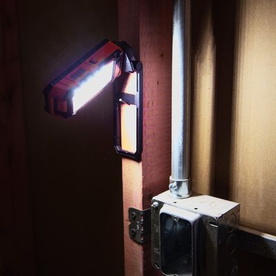 Klein Tools L&aacute;mpara LED Trabajo Personal Recargable Magn&eacute;tica 56-403