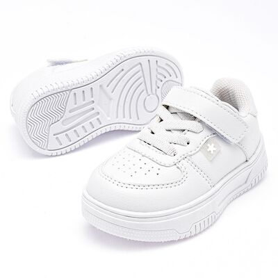 TENIS URBANO Moramora NI&Ntilde;O EN COLOR BLANCO ROBIN