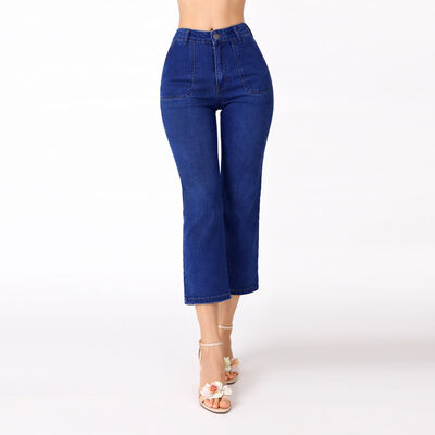 Jeans Corte Recto Cropped Con Blsas Parche Beronna Para Mujer Petite